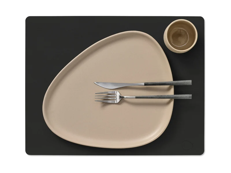LIND DNA Nupo Tischset Square L black ink 35x45cm