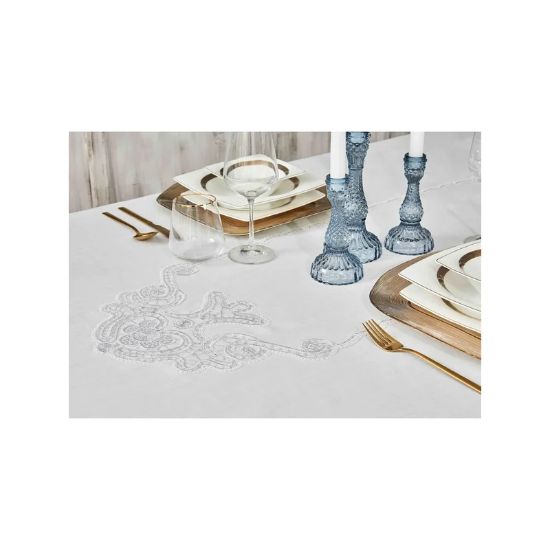 Karaca Home Ades White Französische Spitzentischdecke 160cm x 240cm