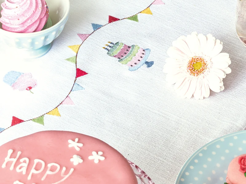 Greengate Dotty Stoffserviette mit Spitze pale blue 40x40cm