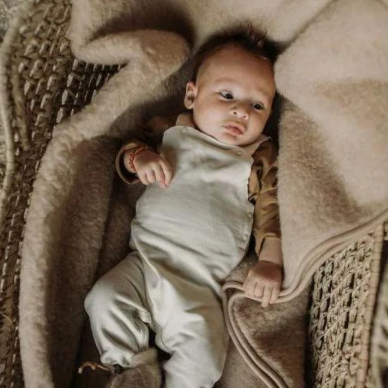 Alwero Babydecke aus Wolle "Thumbled" - 75 x 100 cm