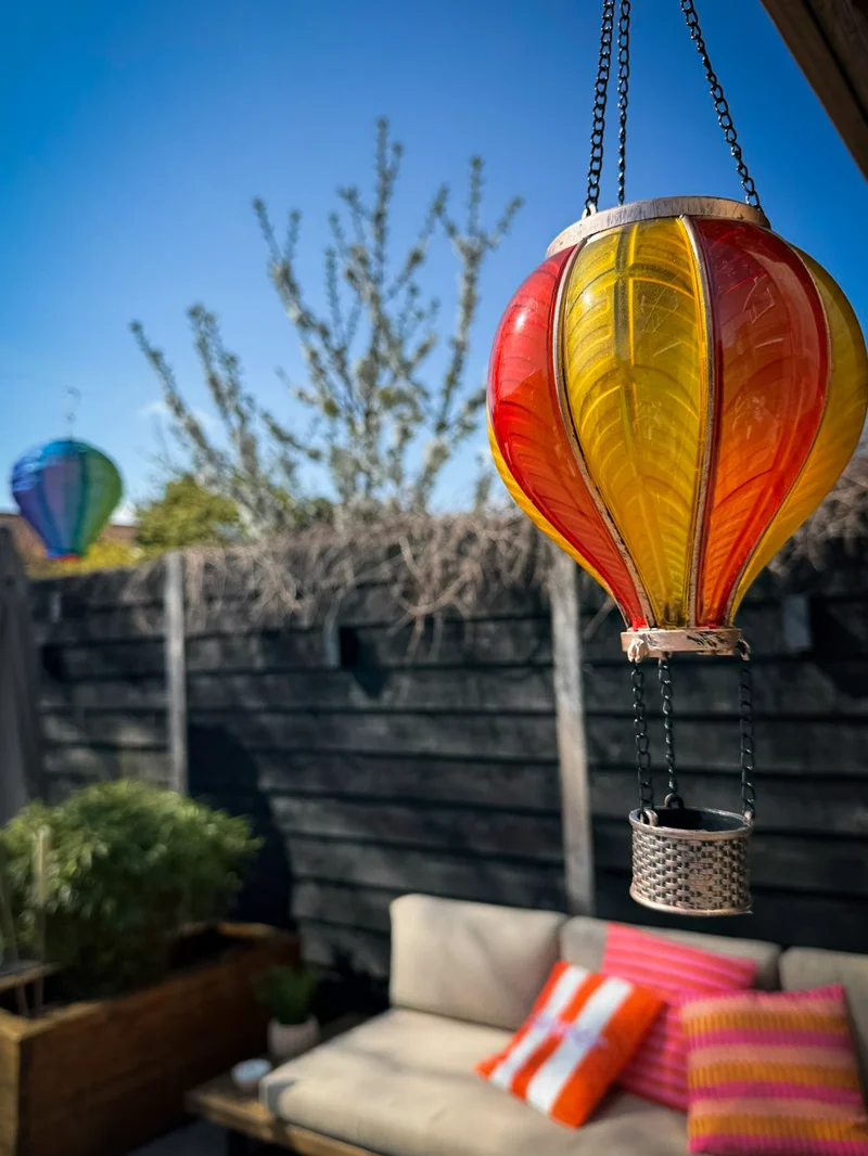 SOLAR-HEISSLUFTBALLON 12LED MIT FLAMMENEFFEKT 11X36CM GELB/ORANGE
