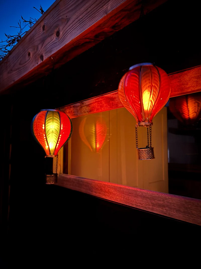 SOLAR-HEISSLUFTBALLON 12LED MIT FLAMMENEFFEKT 11X36CM GELB/ORANGE
