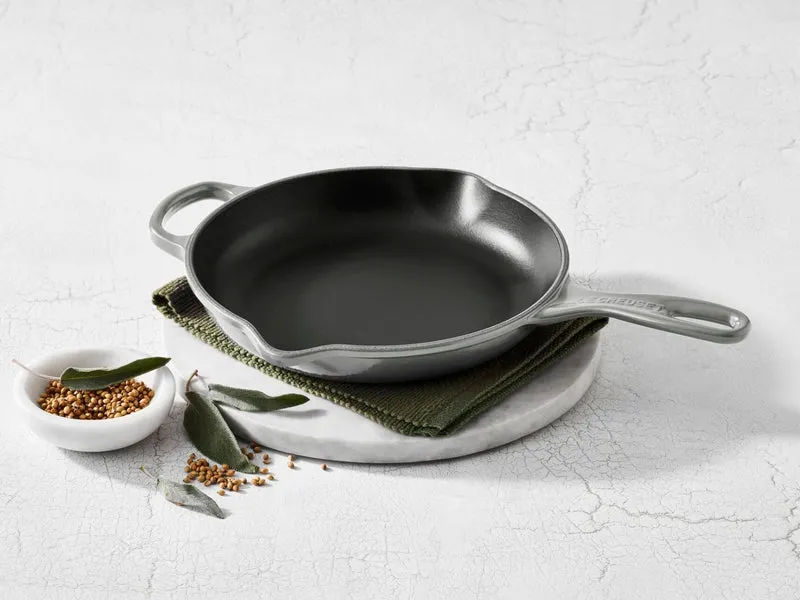 Le Creuset Brat- und Servierpfanne Signature perlgrau 26cm