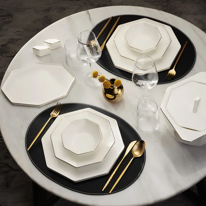 Karaca Fine Pearl Extra Eight Corner 62-Teiliges 12-Personen Geschirrset Gold