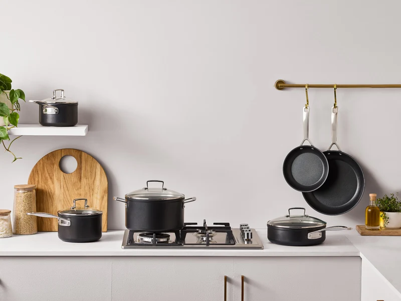 Le Creuset Essential Kochgeschirrset Keramik-Antihaft 4tlg