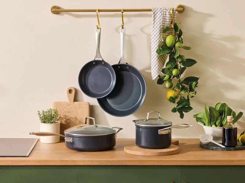 Le Creuset Essential Kochgeschirrset Keramik-Antihaft 4tlg