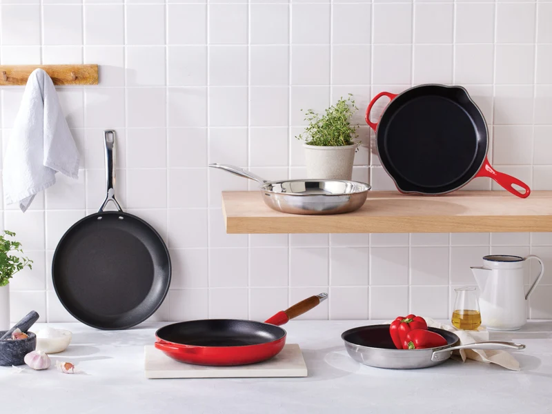Le Creuset Brat- und Servierpfanne Signature rund meringue 30cm