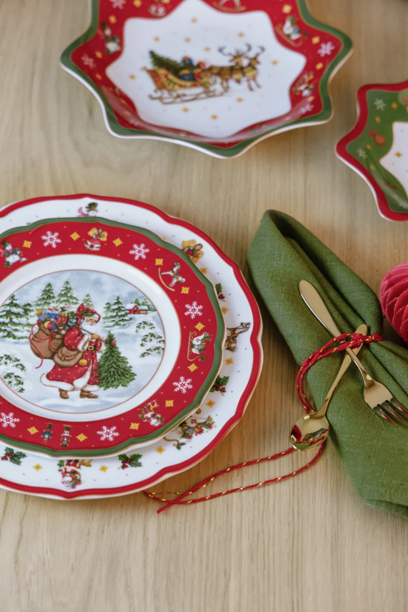 Hutschenreuther Happy Wintertime Red Set 4tlg