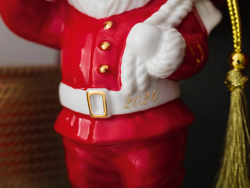 Villeroy & Boch Christmas Classics Ornament Santa 10,5cm