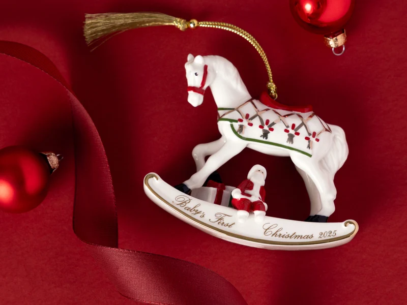 Villeroy & Boch Christmas Classics Ornament Schaukelpferd 2025