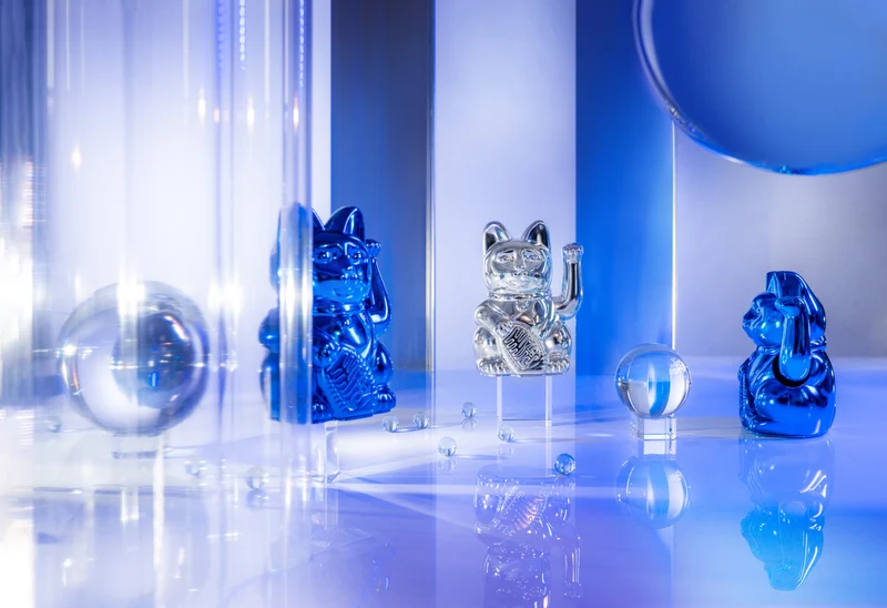 Donkey Products Lucky Cat Cosmic Winkekatze shiny blue 15cm