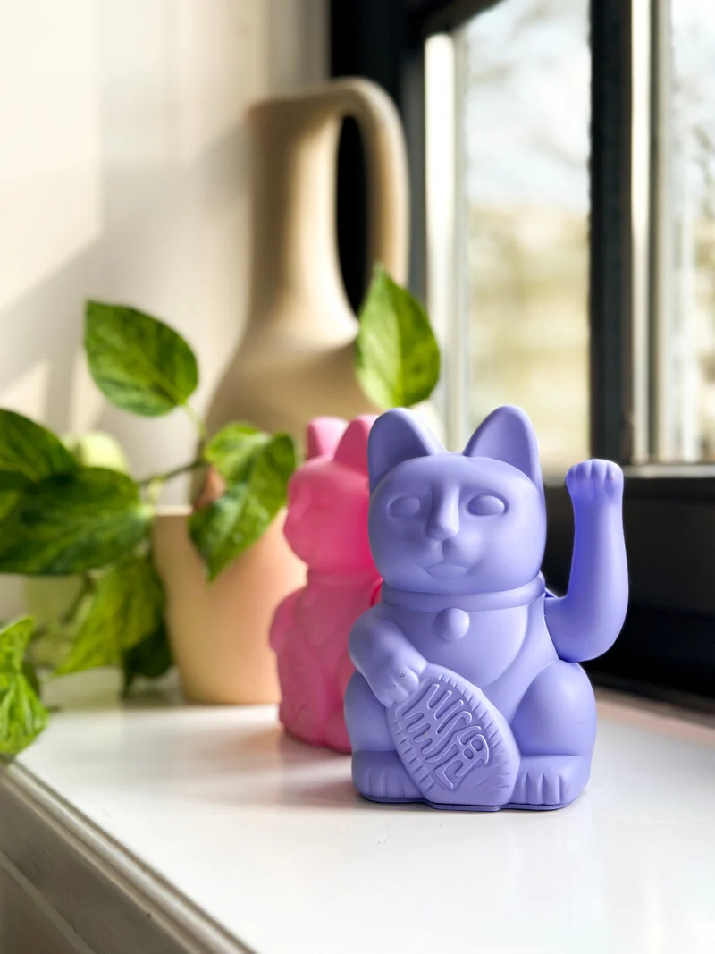 Donkey Products Lucky Cat Classic Winkekatze lila 15cm
