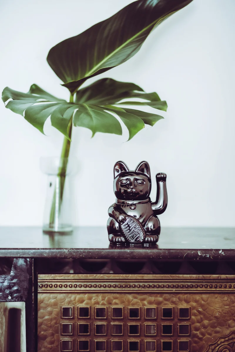Donkey Products Lucky Cat Egypt Winkekatze schwarz 15cm