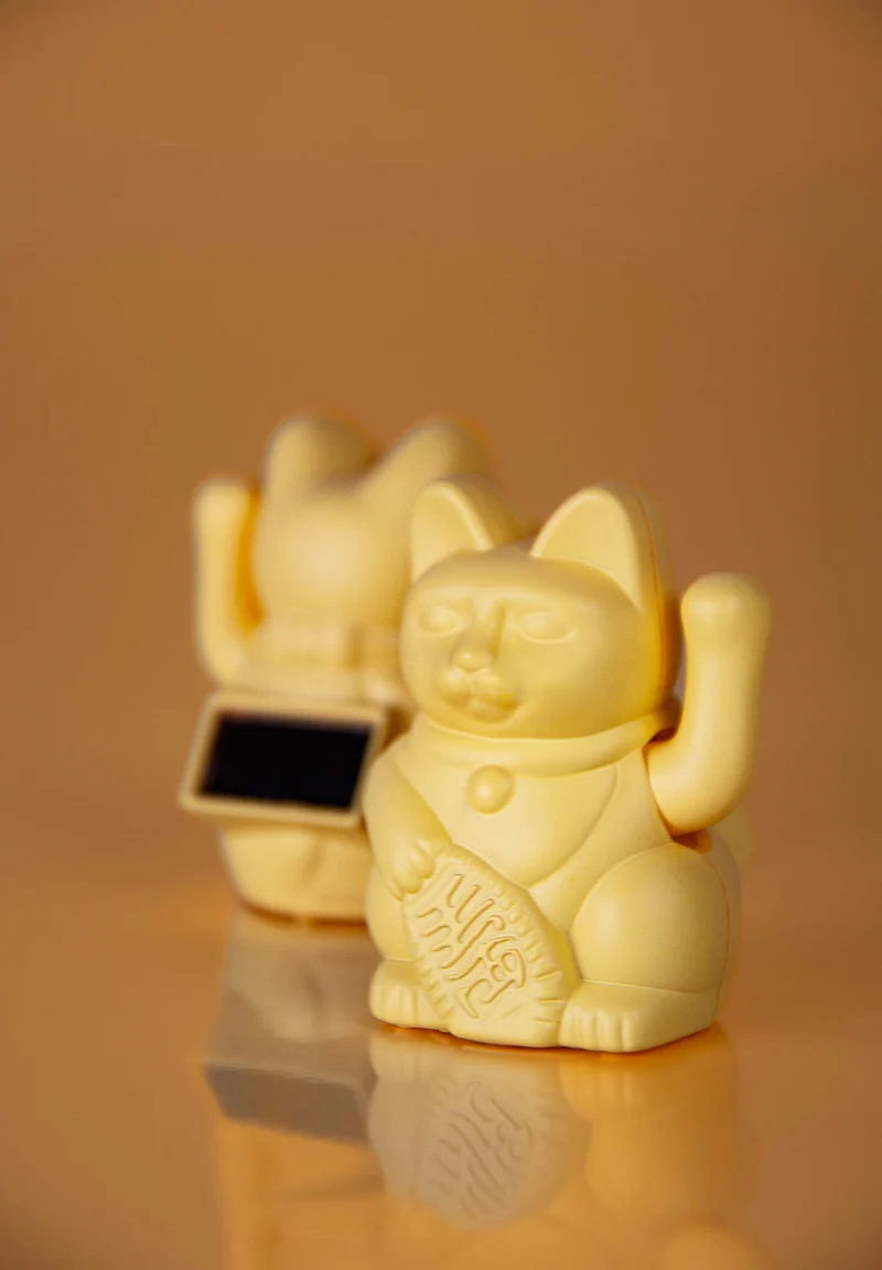 Donkey Products Lucky Cat Solar Winkekatze gelb 6,5cm