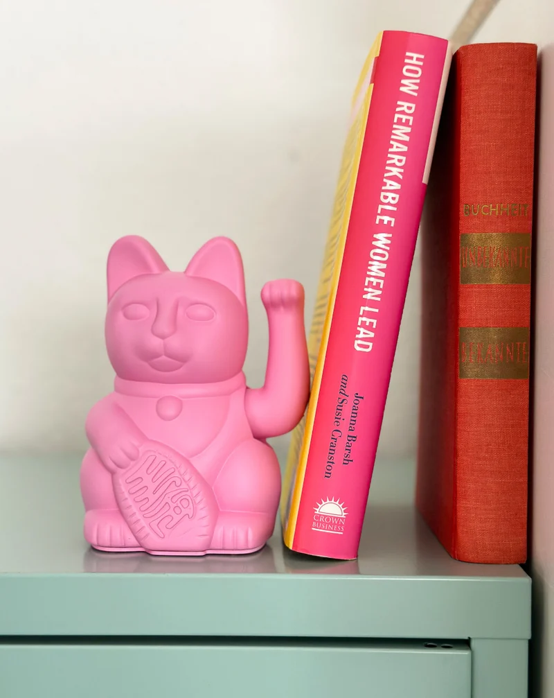 Donkey Products Lucky Cat Classic Winkekatze hot pink 15cm