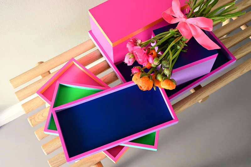 Giftcompany Neo Tablett quadratisch gelb/rosa 32cm