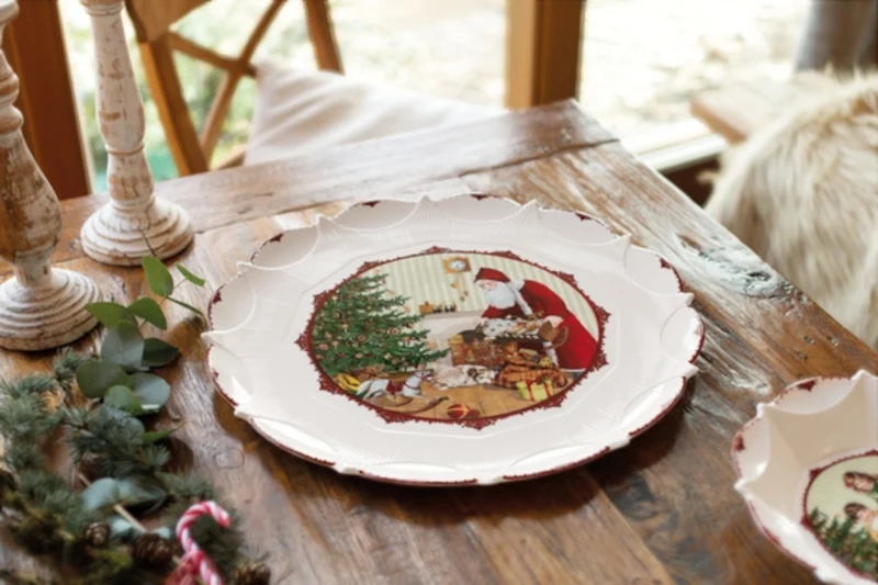 Villeroy & Boch Toy's Fantasy Gebäckt. gr. Santa bringt Geschenke