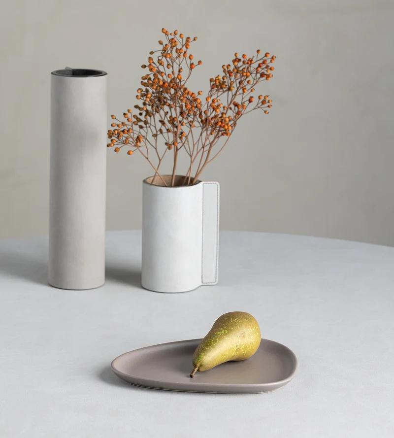LIND DNA Curve Stoneware Frühstücksteller warm grey