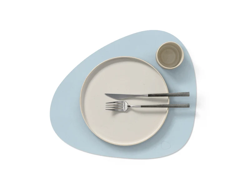 LIND DNA Nupo Tischset Curve L soft sky