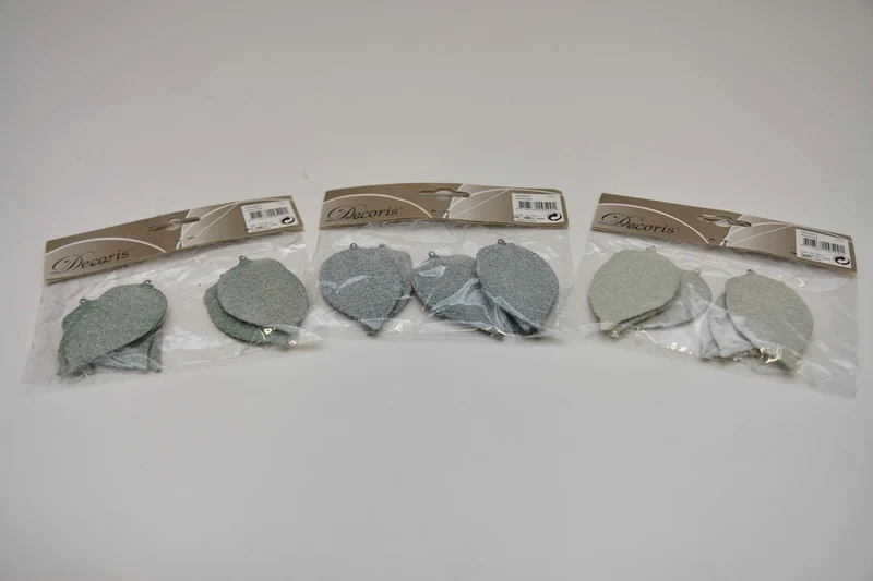 Blatt-Anhänger im Frost-Look 6er-Pack 7cm - assorti