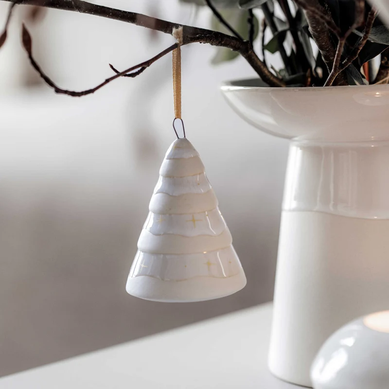 like. by Villeroy & Boch Winter Glow Ornament Baum