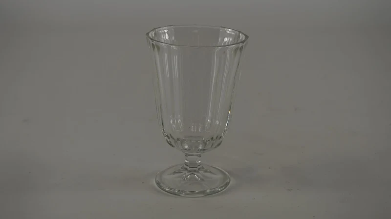 Ein Glas breit hell 19cl 12x7cm
