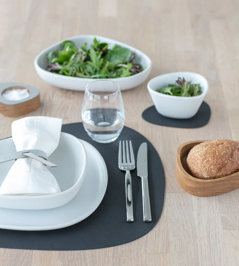 LIND DNA NUPO Tischset Curve L anthrazit 37 x 44 cm
