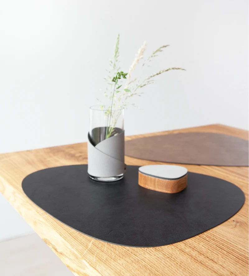 LIND DNA DOUBLE CLOUD Tischset Curve L black/brown 37x44 cm